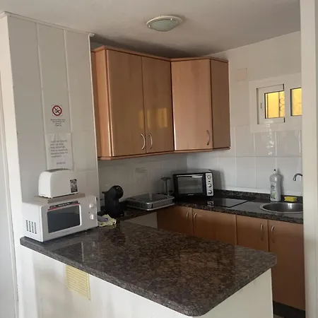 Panoramic Views Cozy Center Apartment *